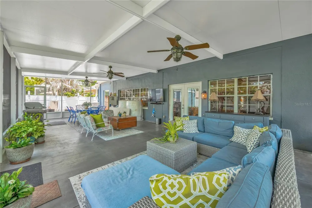 1128 LUMSDEN TRACE CIRCLE Valrico, FL 33594