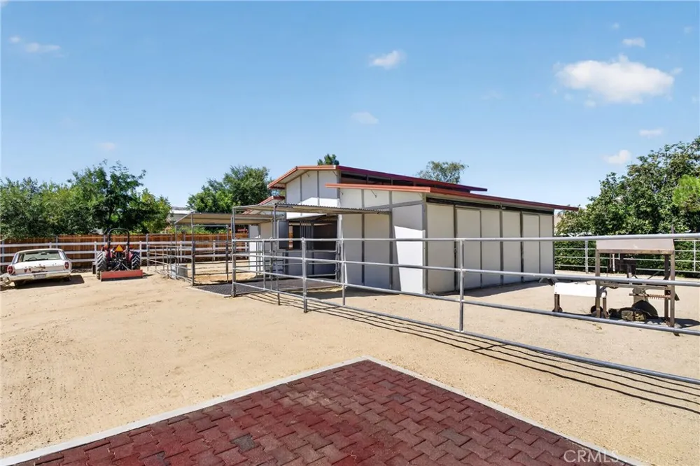 35962 52nd E Palmdale, CA 93552
