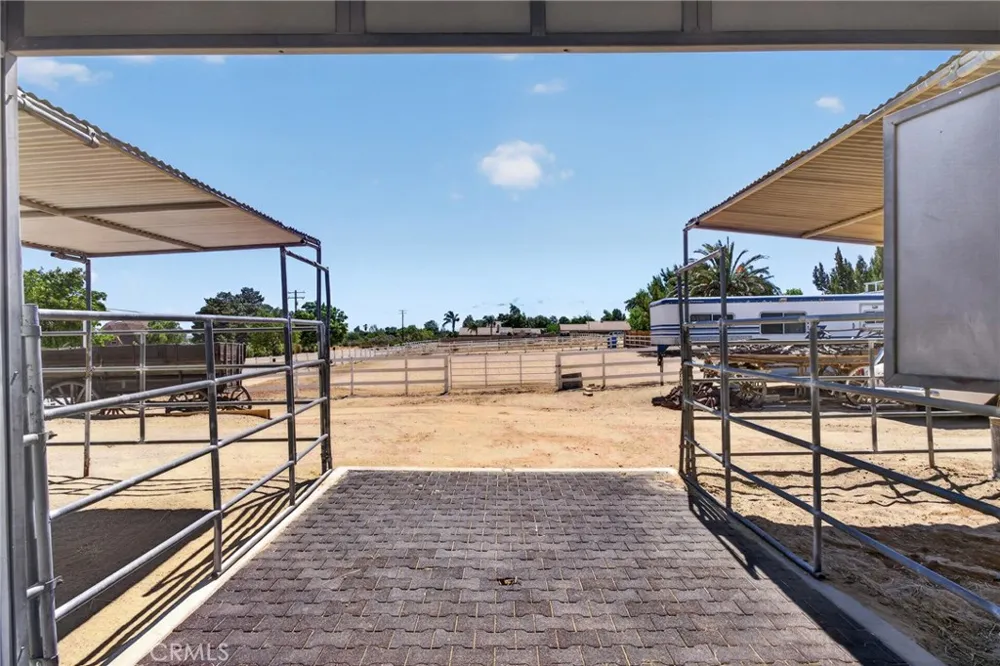 35962 52nd E Palmdale, CA 93552