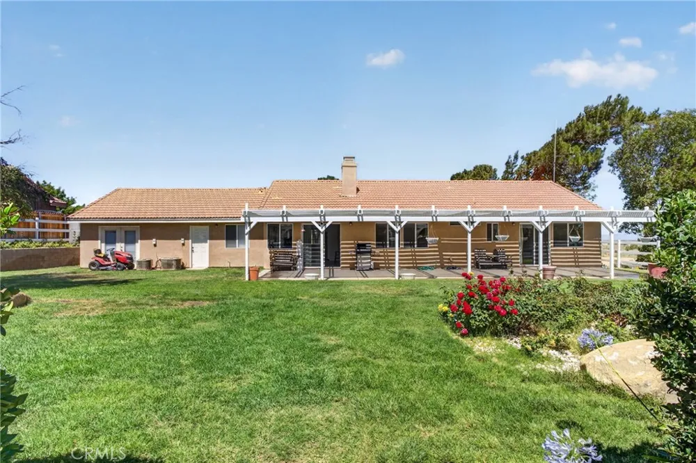35962 52nd E Palmdale, CA 93552