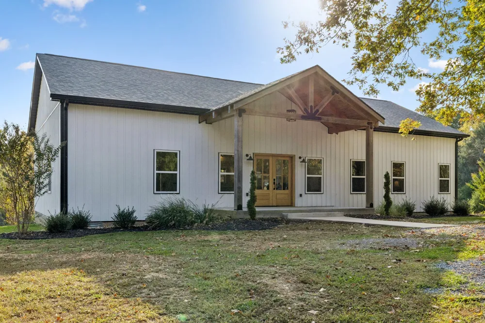 6060 Washer Rd Lyles, TN 37098
