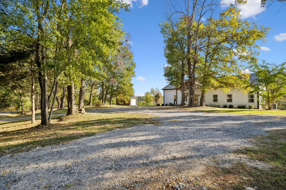 6060 Washer Rd Lyles, TN 37098