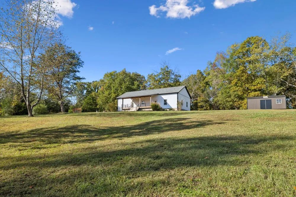 6060 Washer Rd Lyles, TN 37098