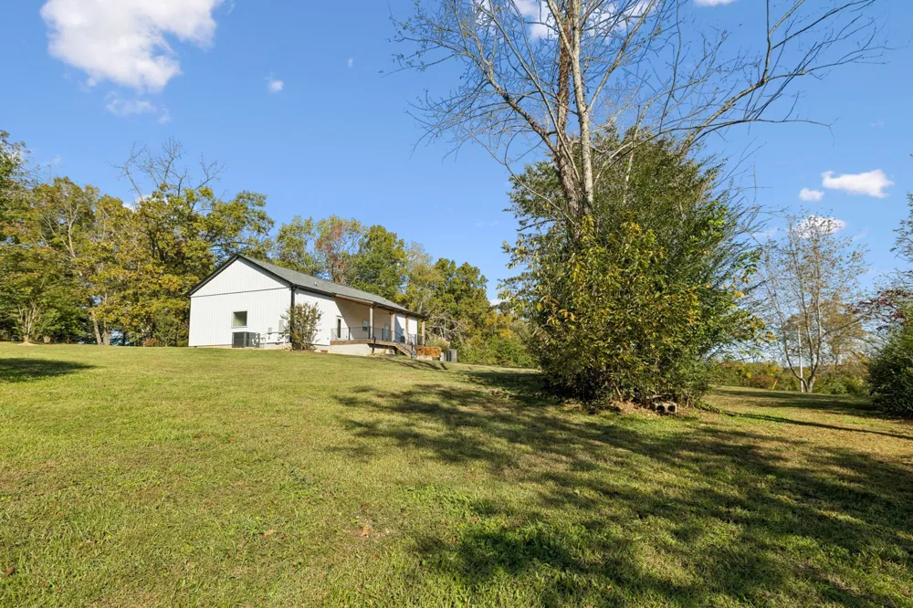 6060 Washer Rd Lyles, TN 37098