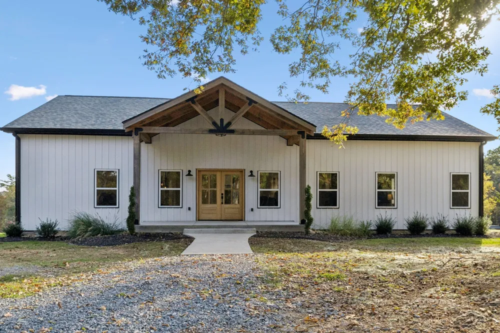 6060 Washer Rd Lyles, TN 37098