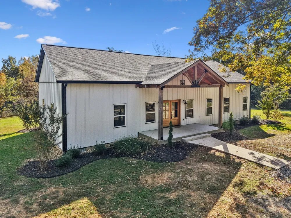 6060 Washer Rd Lyles, TN 37098
