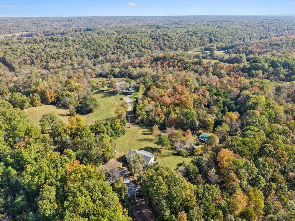 6060 Washer Rd Lyles, TN 37098