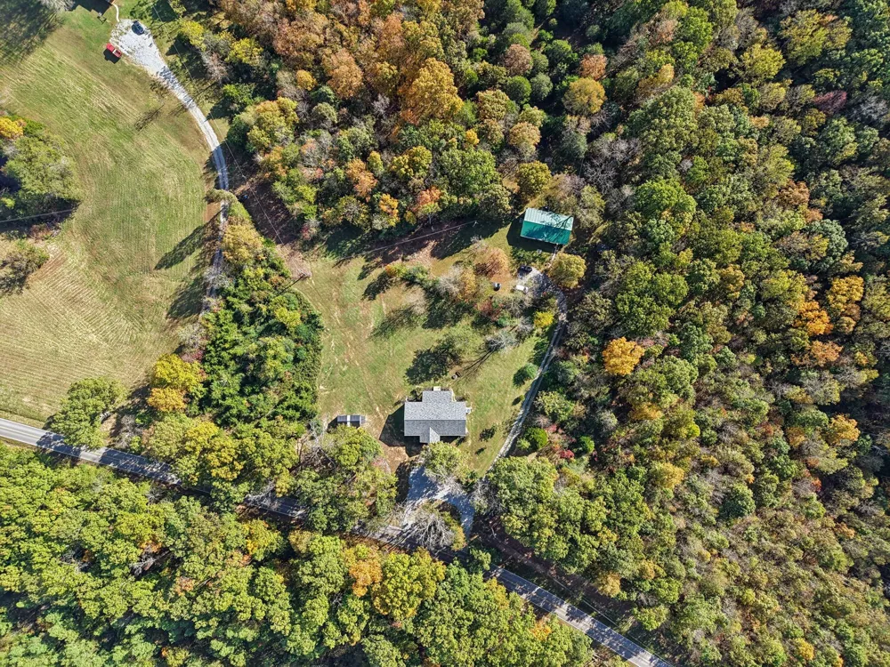 6060 Washer Rd Lyles, TN 37098