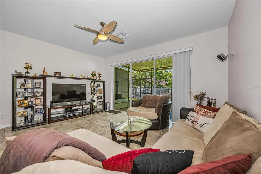 8414 SANDY BEACH STREET Tampa, FL 33634