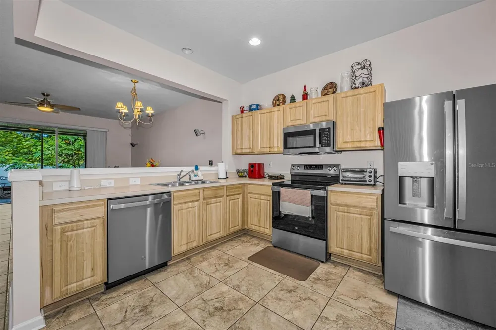 8414 SANDY BEACH STREET Tampa, FL 33634