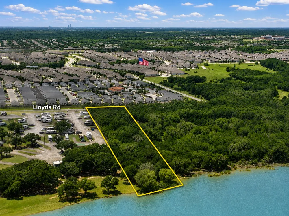 640 LLOYDS ROAD #6 Little Elm, TX 75068