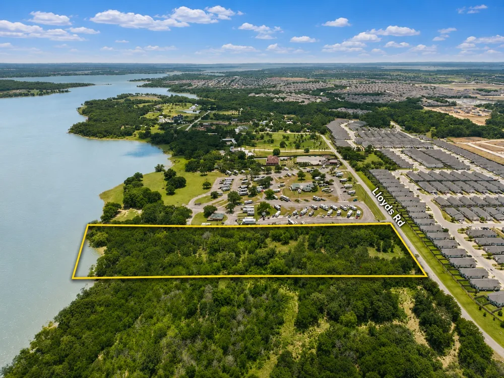 640 LLOYDS ROAD #6 Little Elm, TX 75068