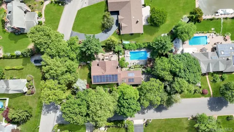 55 Riverview Court