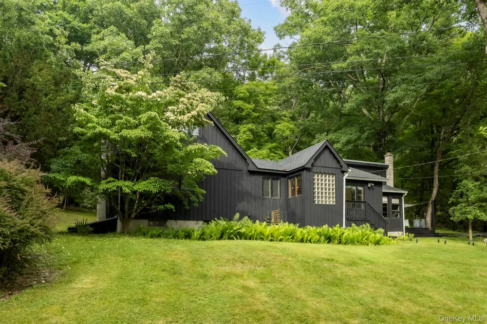 46 E POND LILLY ROAD Ancram, NY 12502