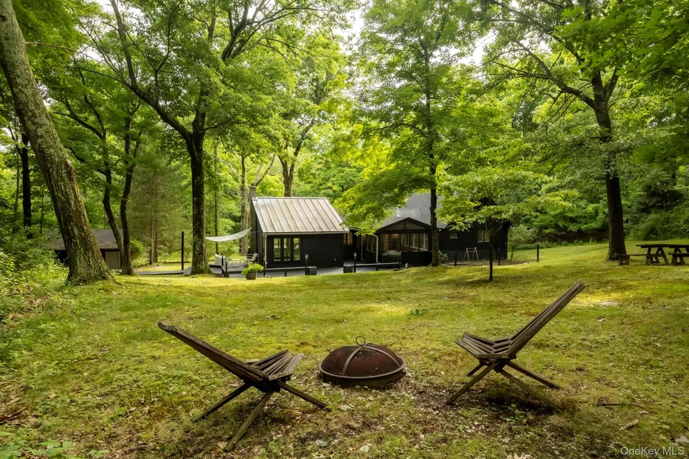 46 E POND LILLY ROAD Ancram, NY 12502