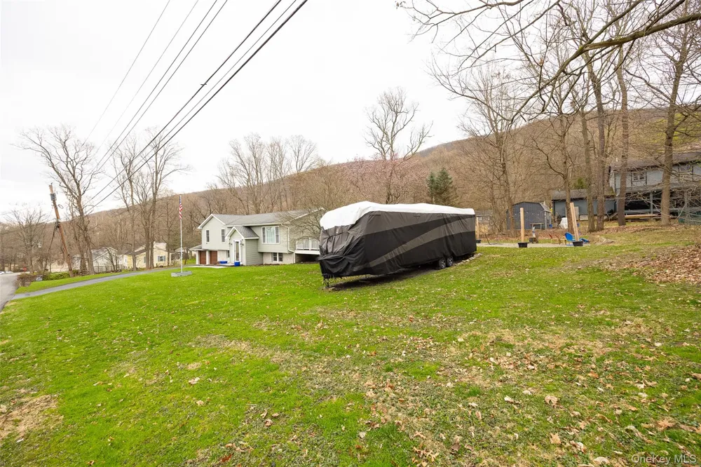 8 Willow Road Beacon, NY 12508