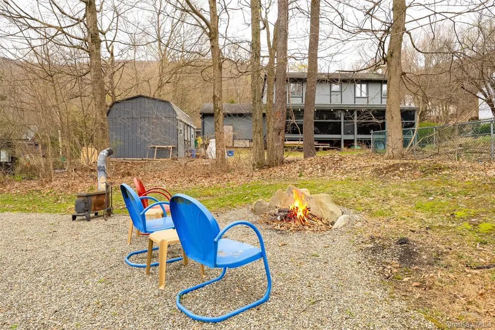8 Willow Road Beacon, NY 12508