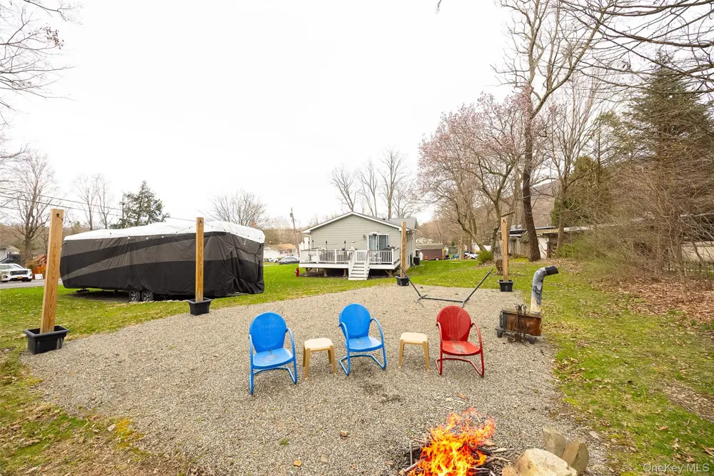 8 Willow Road Beacon, NY 12508