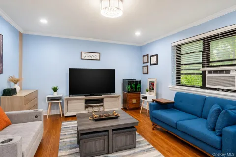30 Grace Avenue #2F