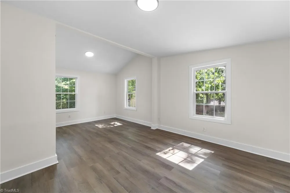 1037 Madison Avenue Winston-Salem, NC 27103