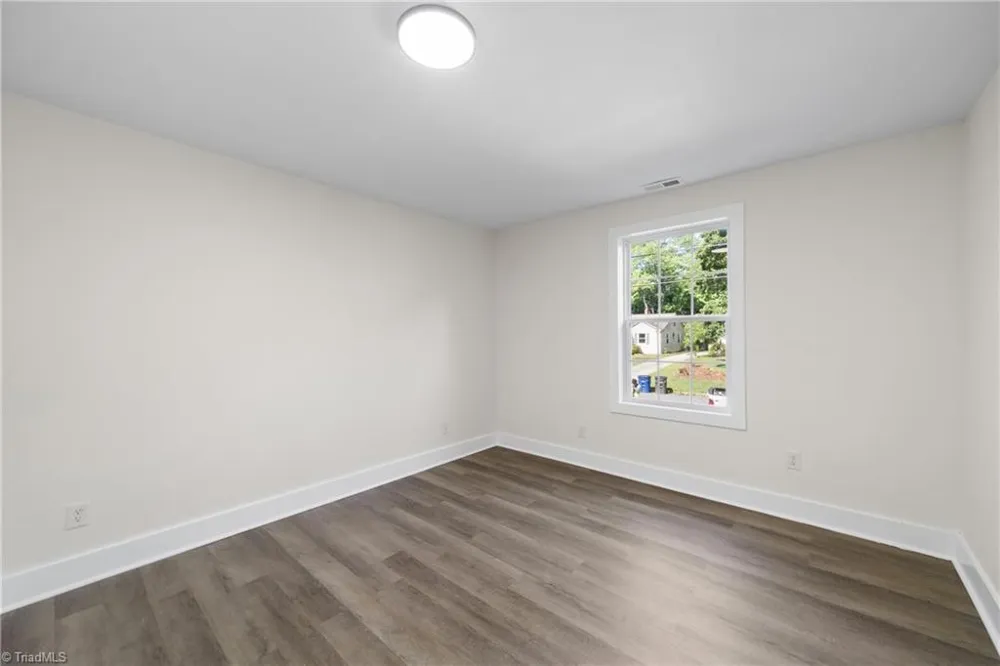 1037 Madison Avenue Winston-Salem, NC 27103