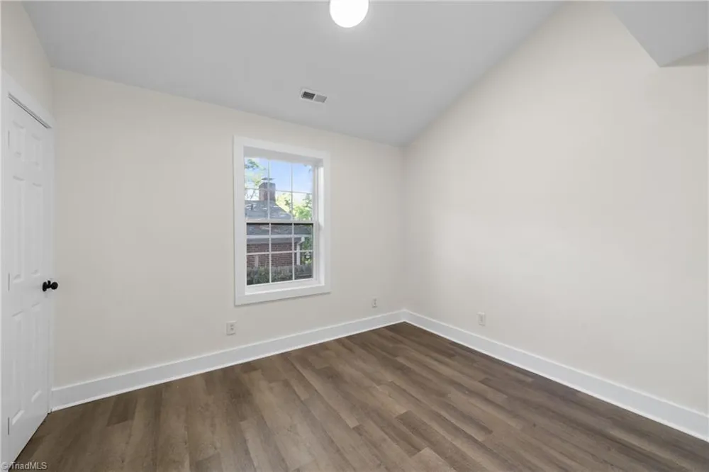 1037 Madison Avenue Winston-Salem, NC 27103
