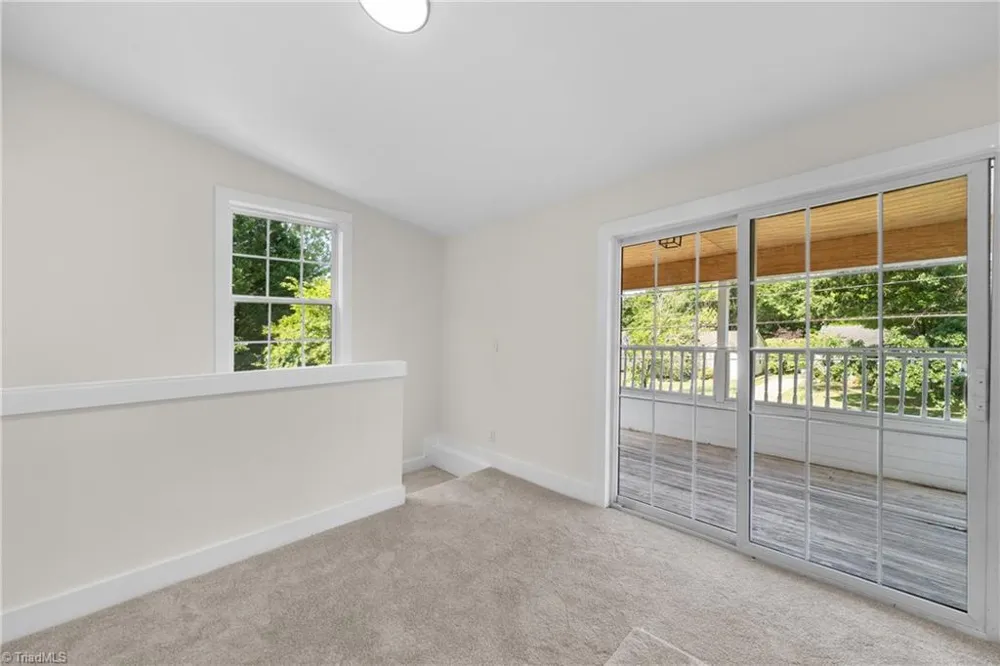 1037 Madison Avenue Winston-Salem, NC 27103