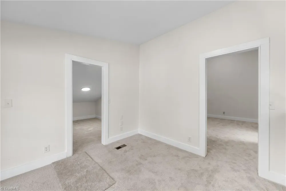 1037 Madison Avenue Winston-Salem, NC 27103