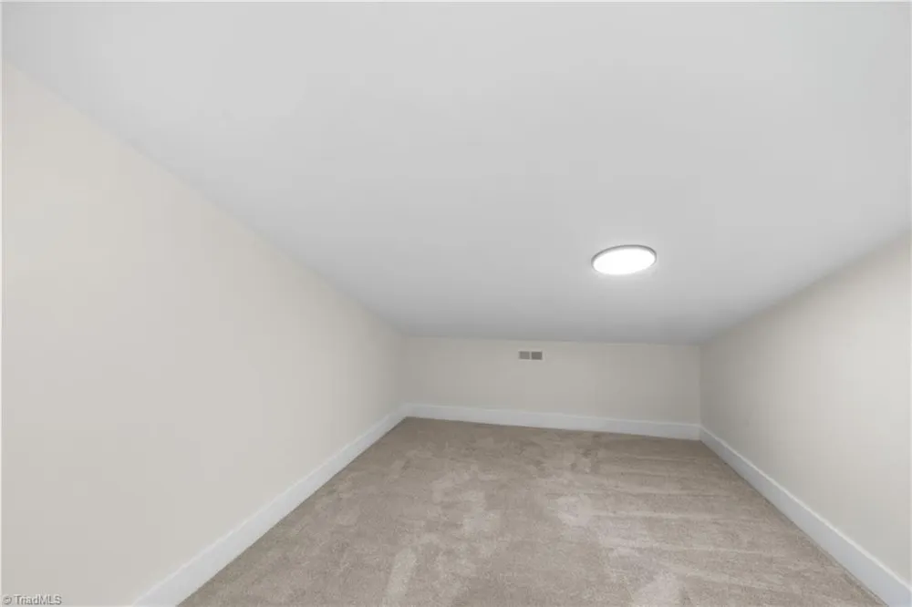 1037 Madison Avenue Winston-Salem, NC 27103