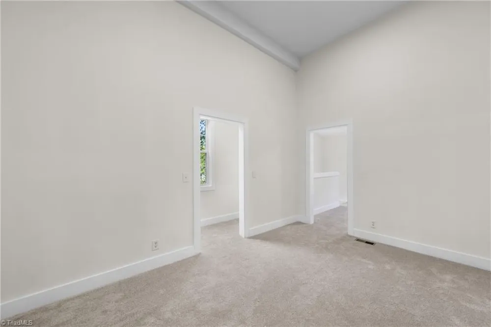 1037 Madison Avenue Winston-Salem, NC 27103