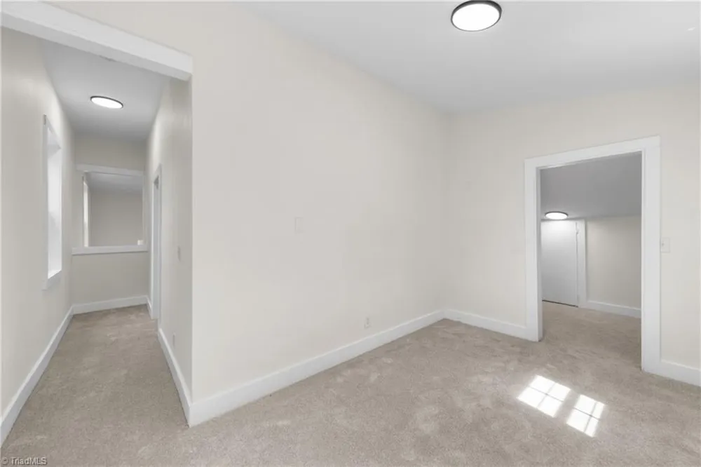 1037 Madison Avenue Winston-Salem, NC 27103