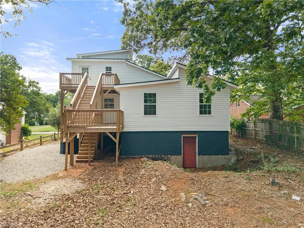 1037 Madison Avenue Winston-Salem, NC 27103