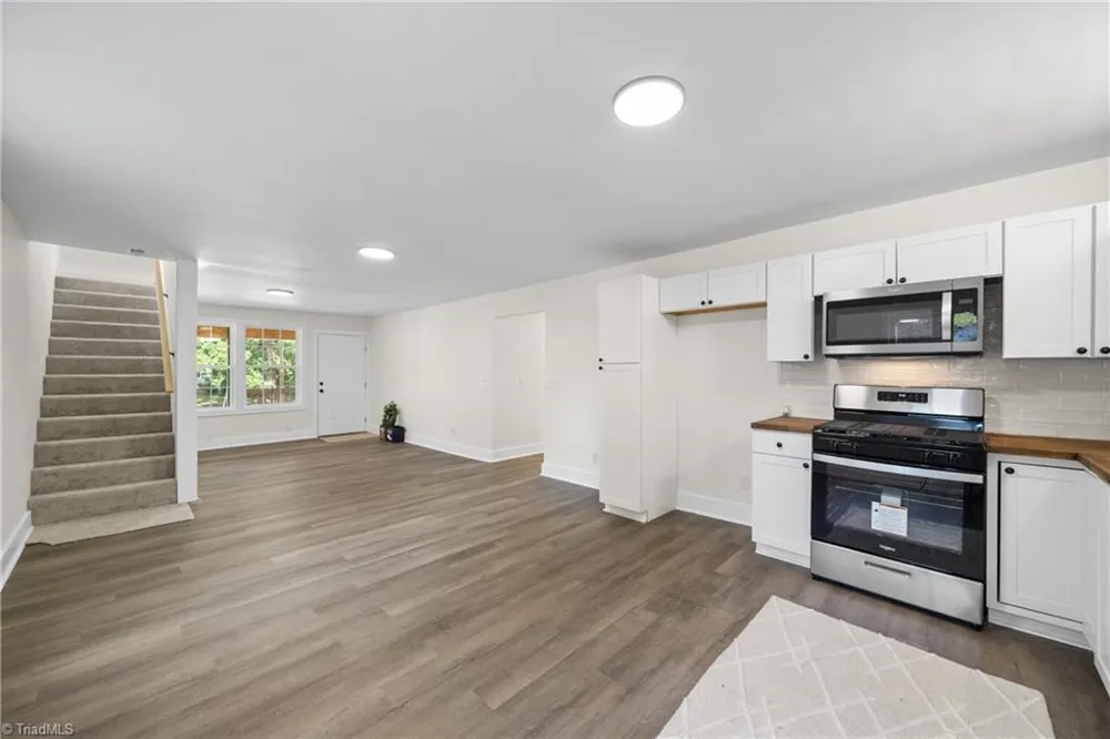 1037 Madison Avenue Winston-Salem, NC 27103