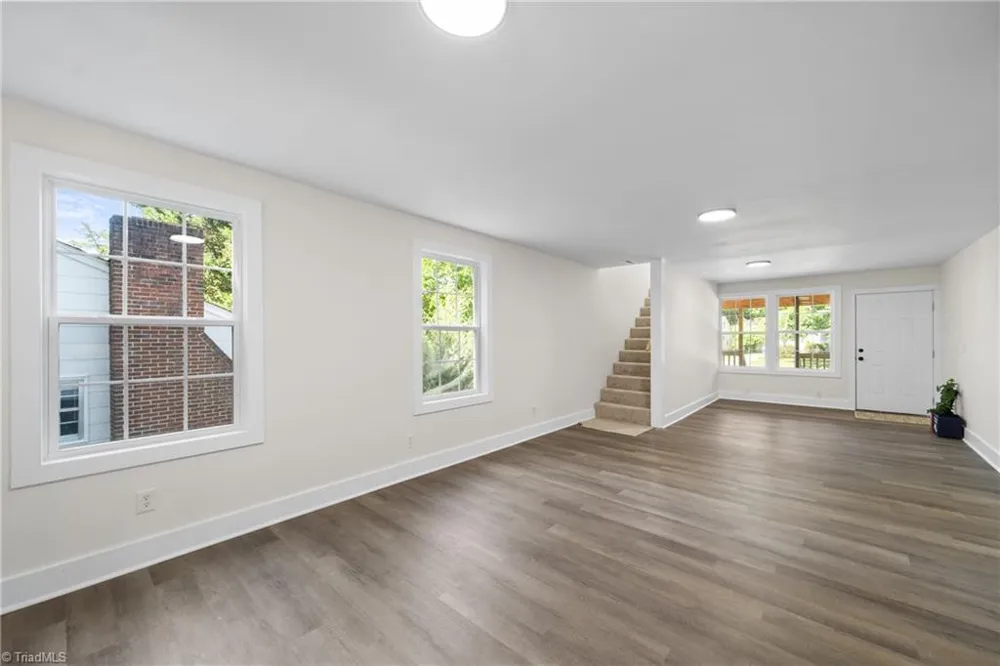 1037 Madison Avenue Winston-Salem, NC 27103