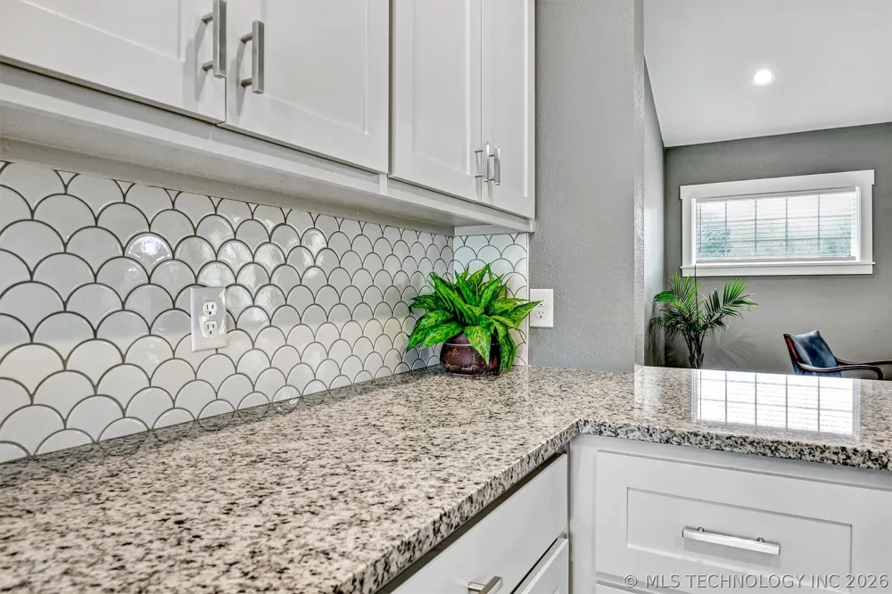 1178 Wild Indigo Circle Calera, OK 74730