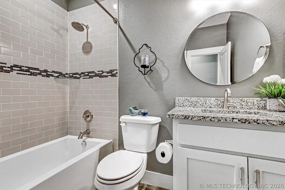1178 Wild Indigo Circle Calera, OK 74730