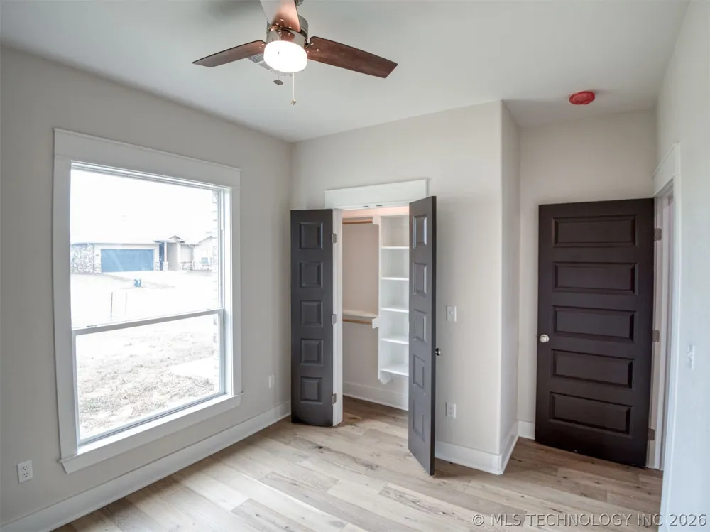 1197 Wild Indigo Circle Calera, OK 74730