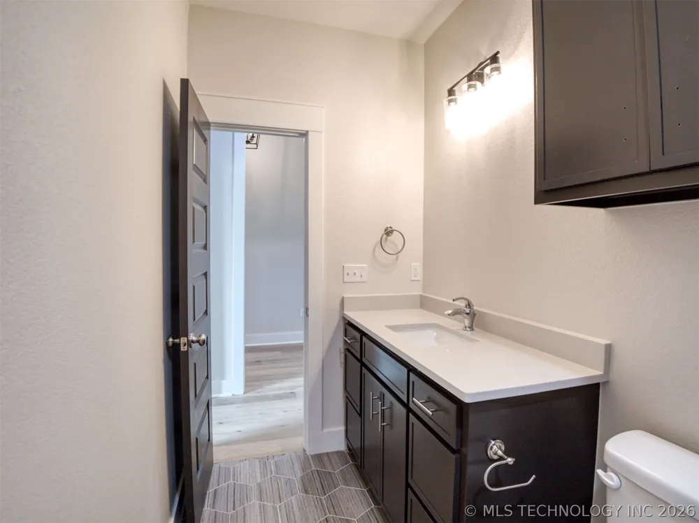 1197 Wild Indigo Circle Calera, OK 74730