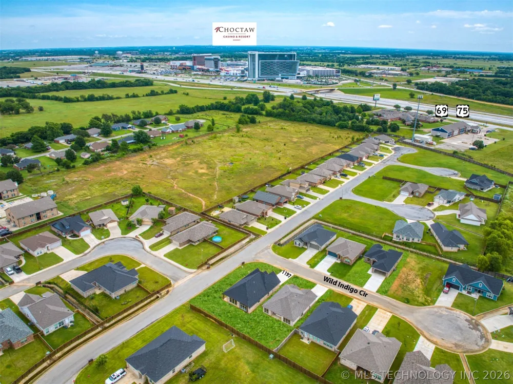 1197 Wild Indigo Circle Calera, OK 74730