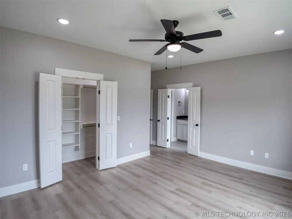 1190 Wild Indigo Circle Calera, OK 74730