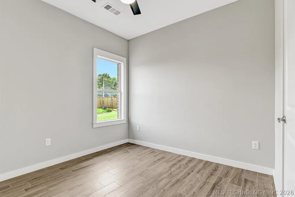 1181 Wild Indigo Circle Calera, OK 74730