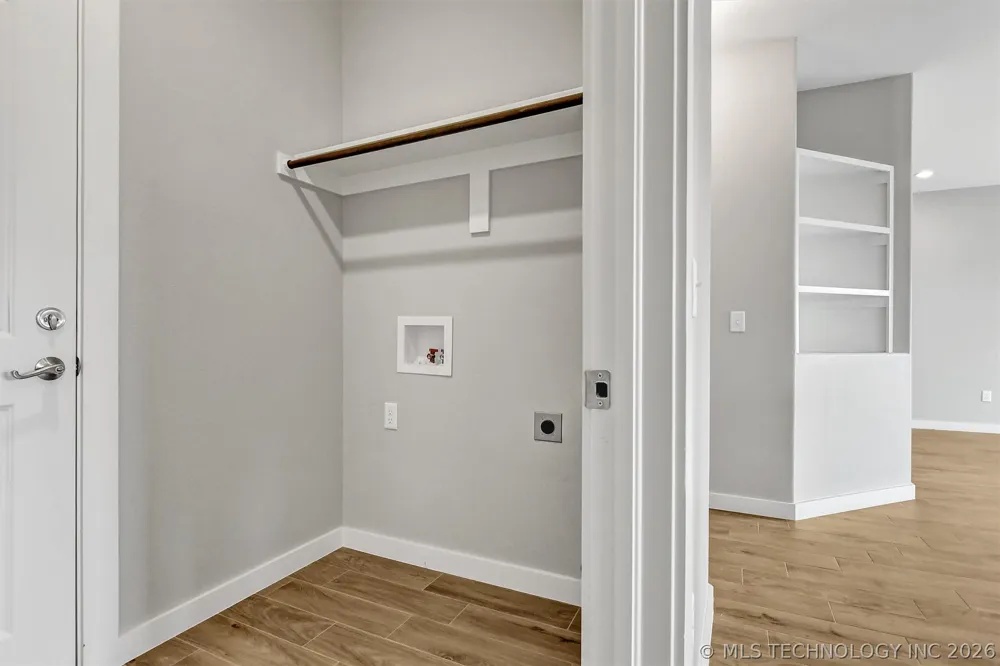 1181 Wild Indigo Circle Calera, OK 74730