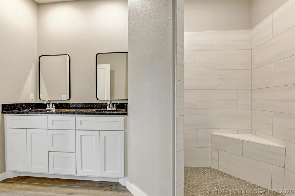 1181 Wild Indigo Circle Calera, OK 74730