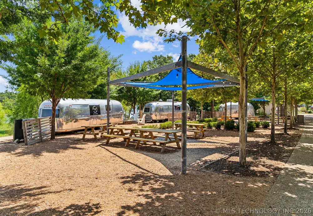 101 Lower Greenway Carlton Landing, OK 74432