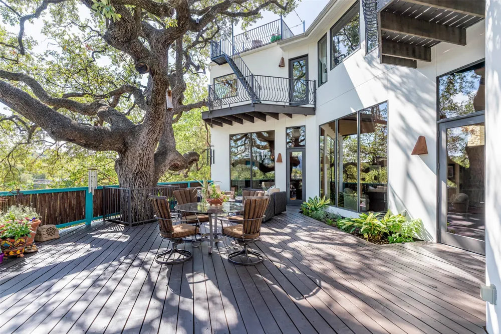 1300 Bluff Street Austin, TX 78704