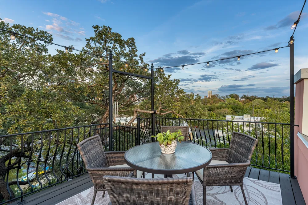 1300 Bluff Street Austin, TX 78704