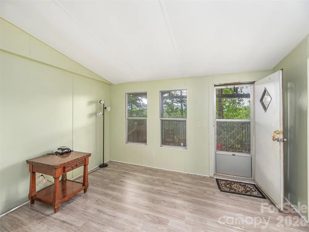 87 Holly Ridge Road Candler, NC 28715