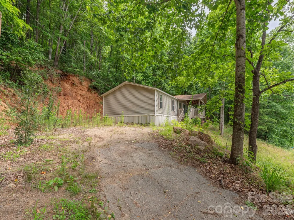 87 Holly Ridge Road Candler, NC 28715