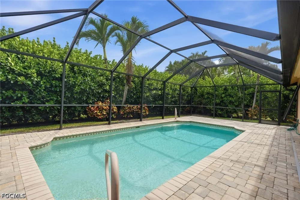 Breton Circle Fort Myers, FL 33912