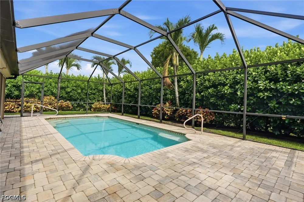 Breton Circle Fort Myers, FL 33912